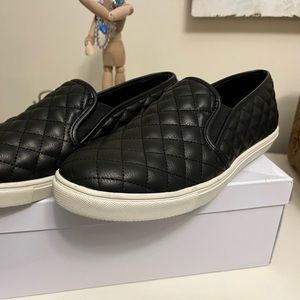 Steve Madden Sneakers- NIB ECENTRCQ BLACK Slip -ons Size 12